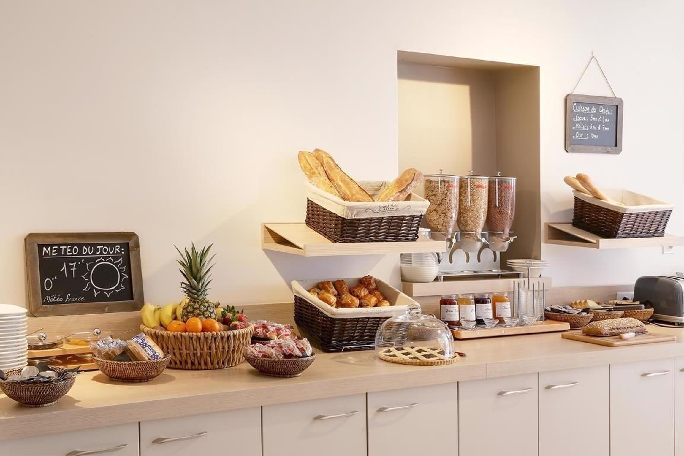 Logis Havvah Hotel Gap Ngoại thất bức ảnh